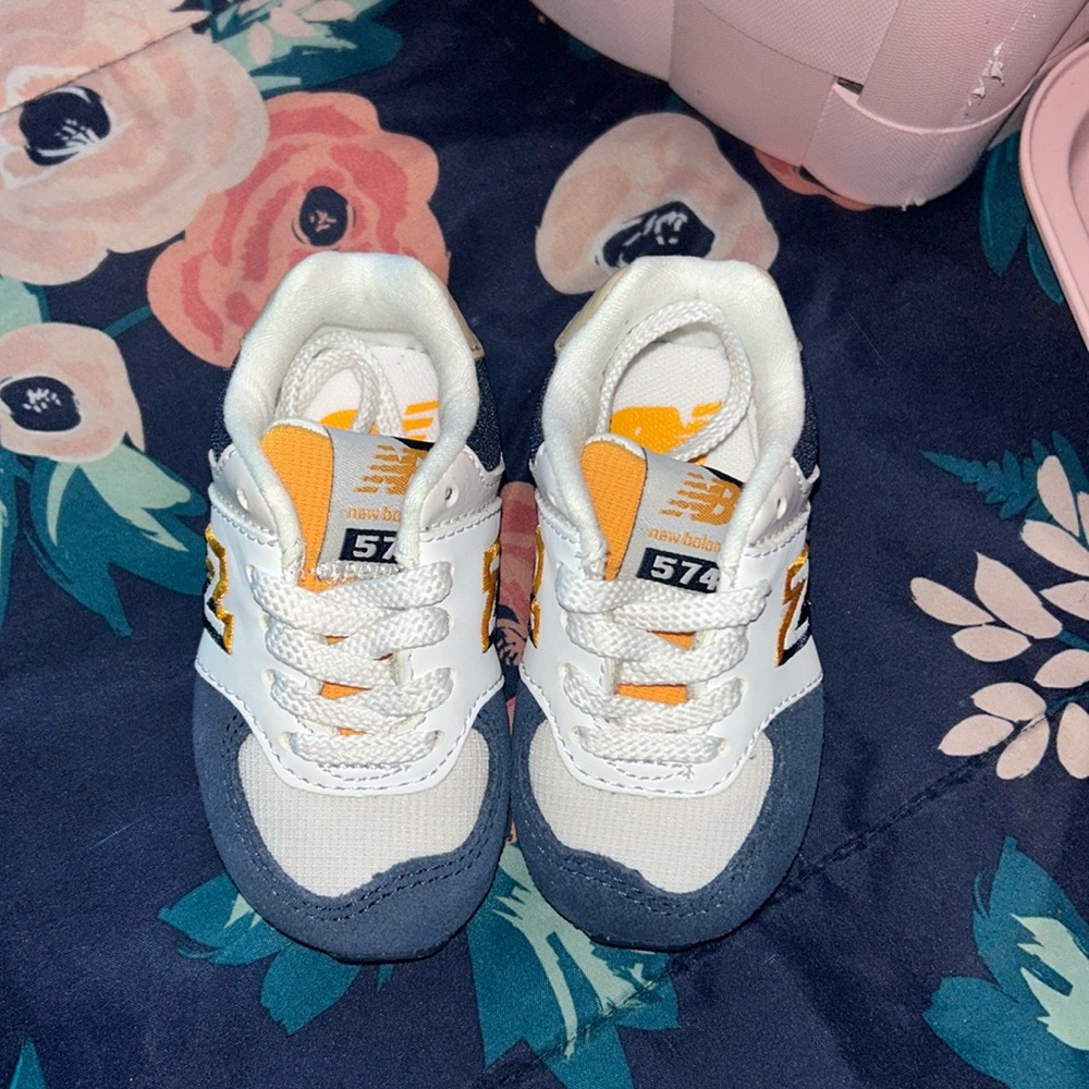 brand new infant new balance size 3c